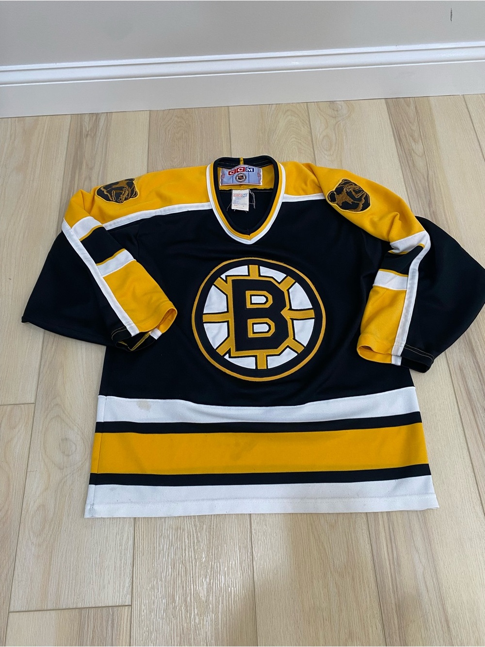 Vintage Boston Bruins NHL Hockey CCM Maska Sewn Jersey Embroidered M